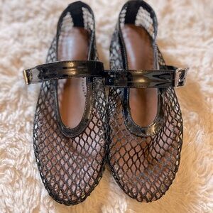 Trendy Mesh Mary Jane flats
